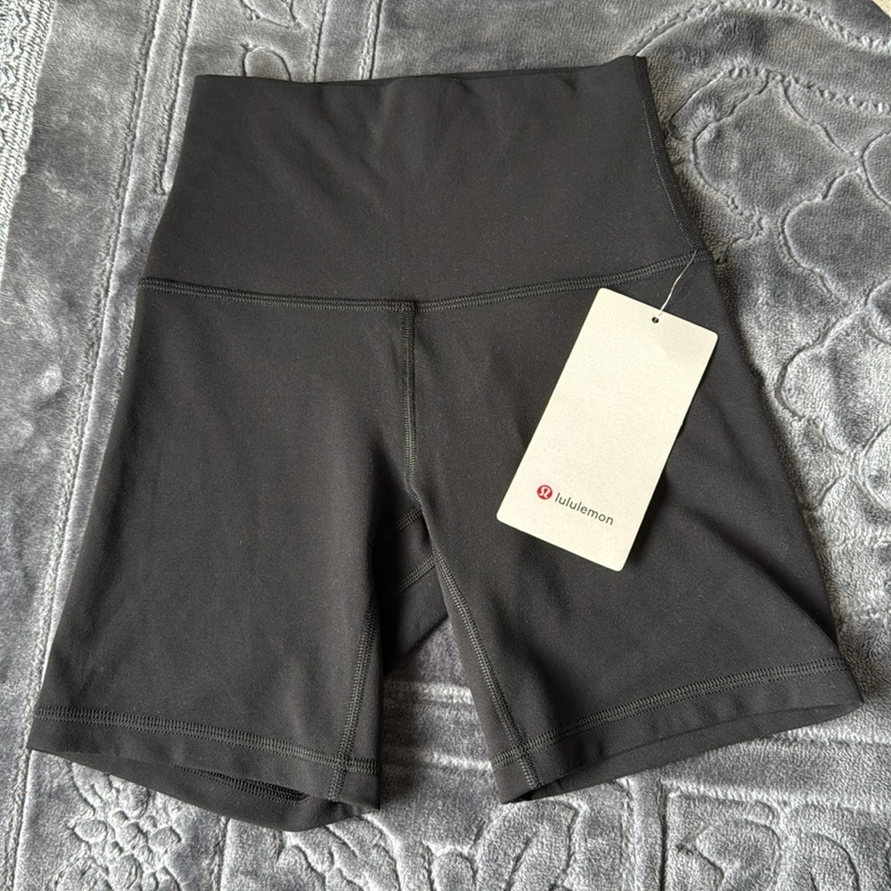 NWT LULULEMON Align HR Short 6”